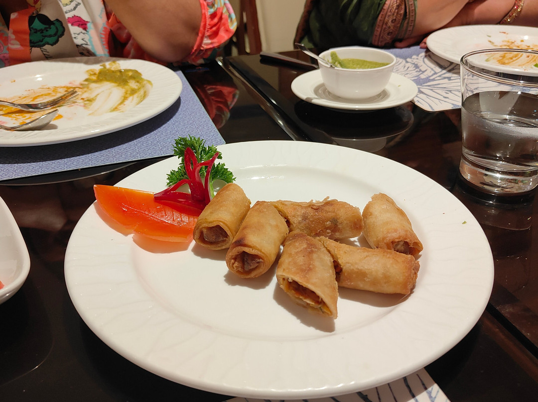 阿克塔花园酒店主图