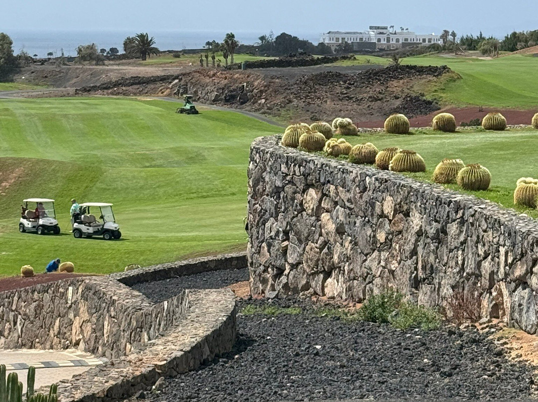 Lanzarote Golf-提亚必去景点