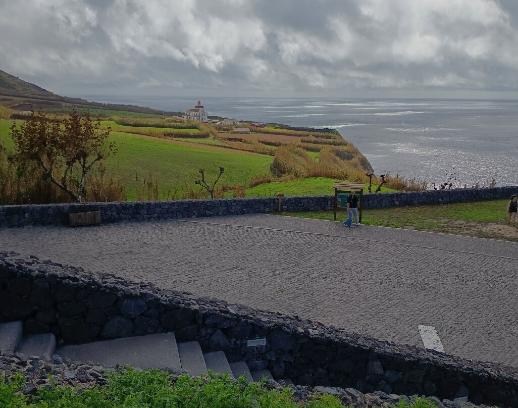 Miradouro da Ilha Sabrina-Ginetes必去景点