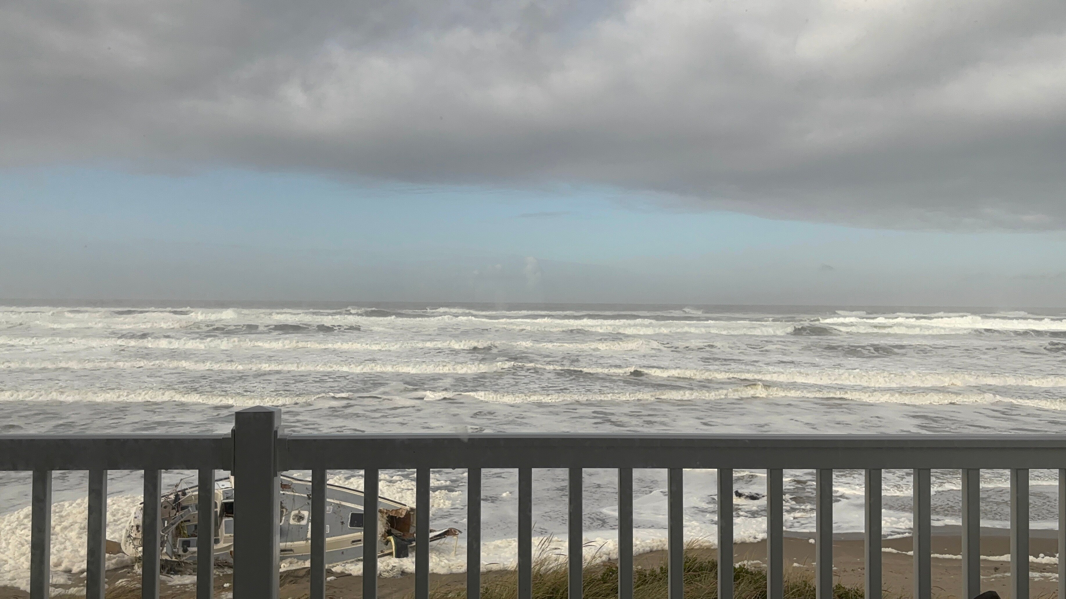 Rockaway Beach Resort-官方