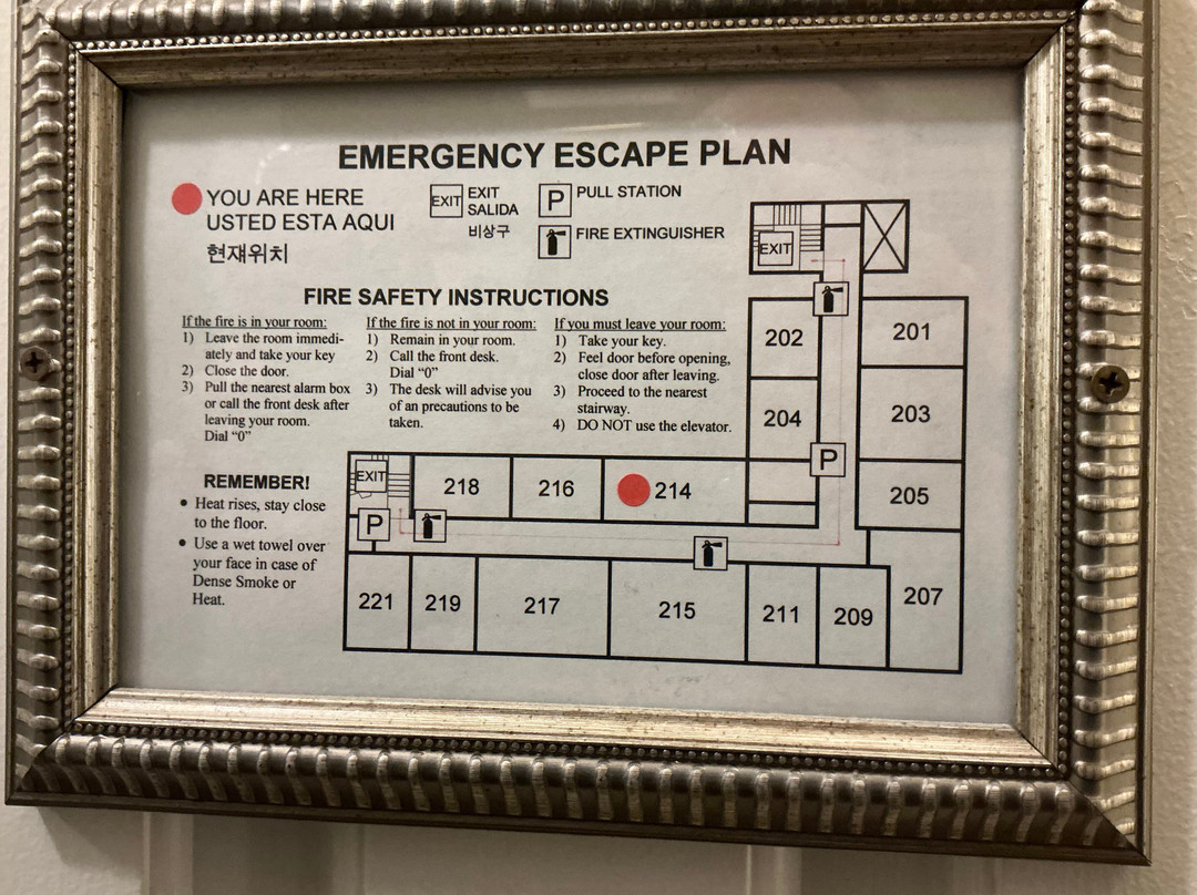 切斯特酒店主图