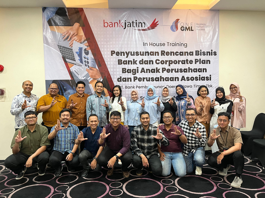 索拉斯玛琅酒店主图