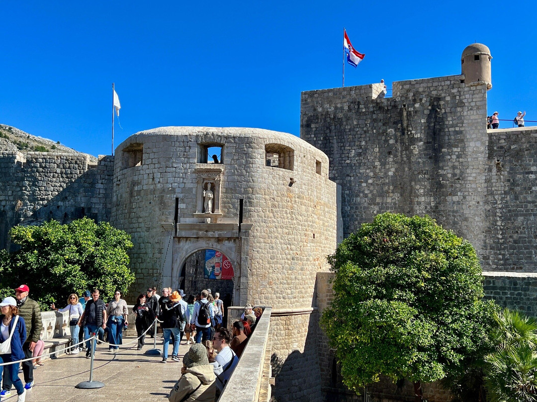 Ploče Gate-杜布罗夫尼克必去景点