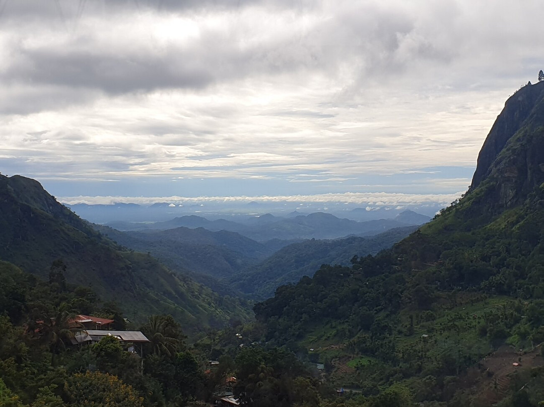 Hide-Ella Hotel & Resort主图