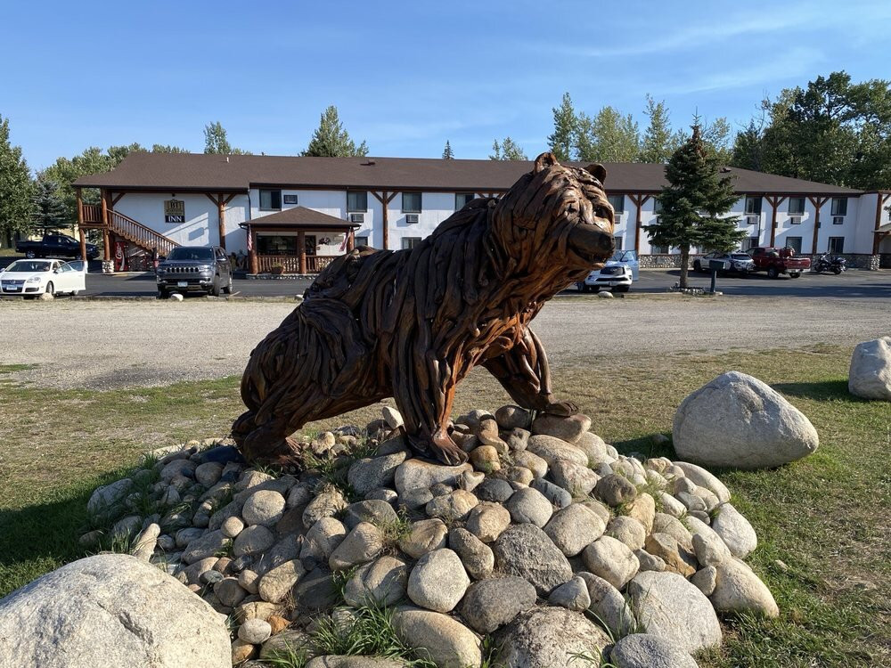 Beartooth Hideaway Inn & Cabins主图