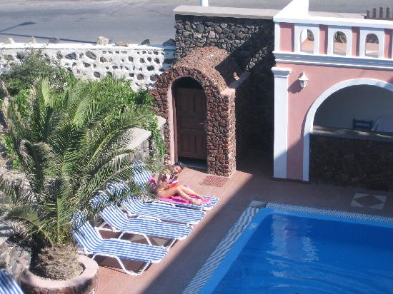 奥德赛别墅酒店主图