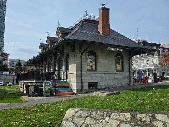 Kingston Trolley Tours-金斯顿必去景点