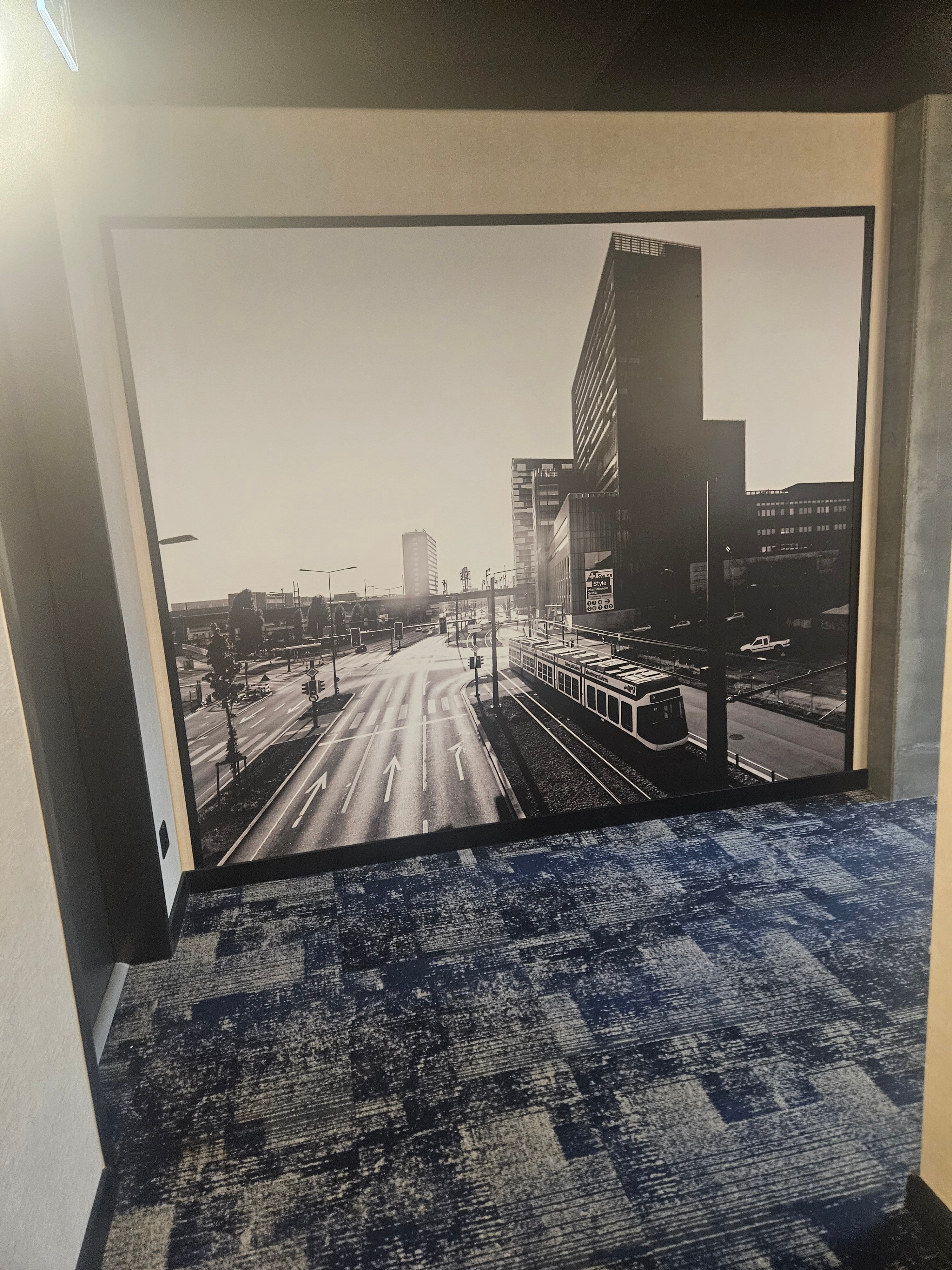 Radisson Hotel & Suites Zurich-官方