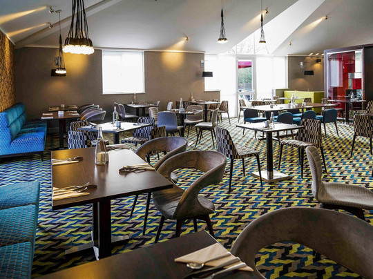 诺富特斯蒂夫尼奇酒店主图