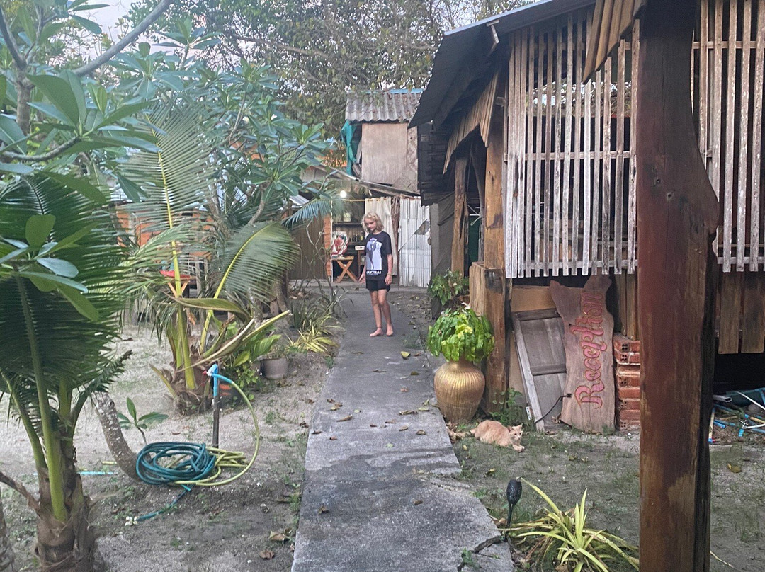 红图娜酒店主图