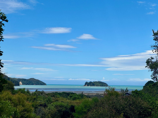 Abel Tasman Ocean View Chalets主图