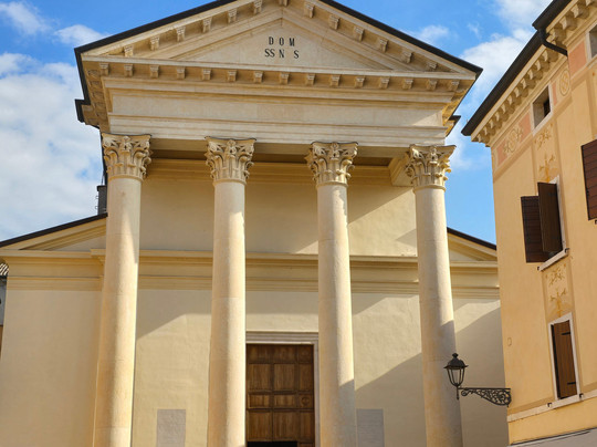 Chiesa Parrocchiale Dei Santi Nicolò E Severo-巴尔多利诺必去景点