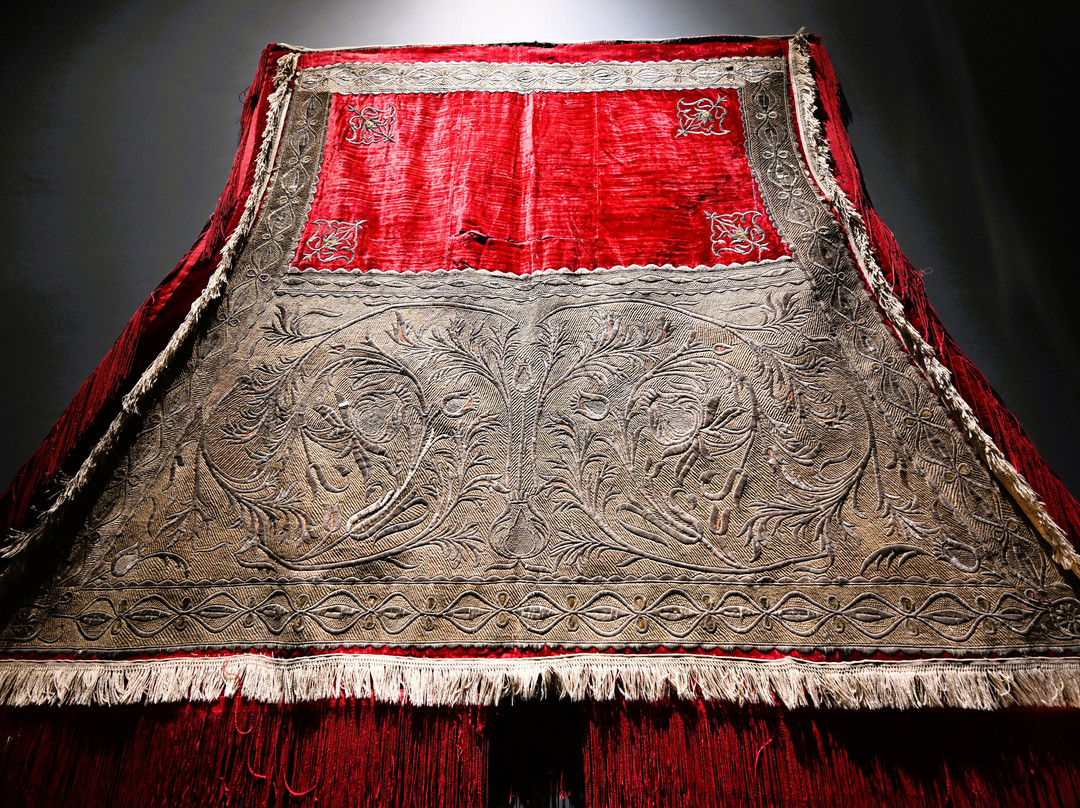 Palace of Moon-like Stars (Sitorai-Mokhi-Khosa)-布哈拉必去景点