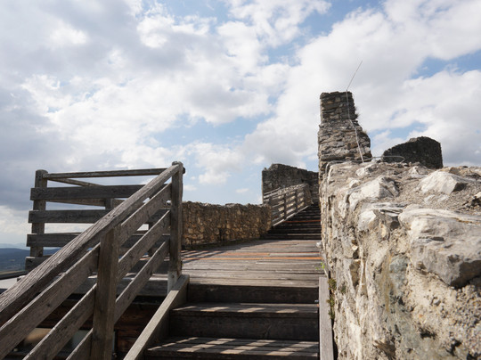 Burg Griffen-Griffen必去景点