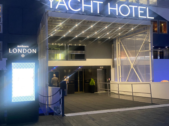 Crosskeys Coaches & Travel-福克斯通必去景点