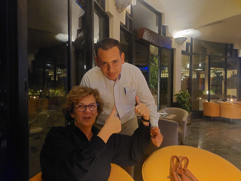 金字塔绿洲酒店