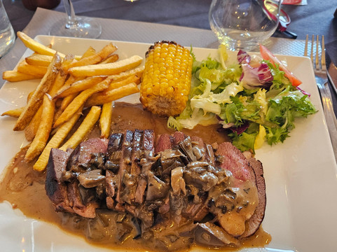 La Tanière De L'ourson