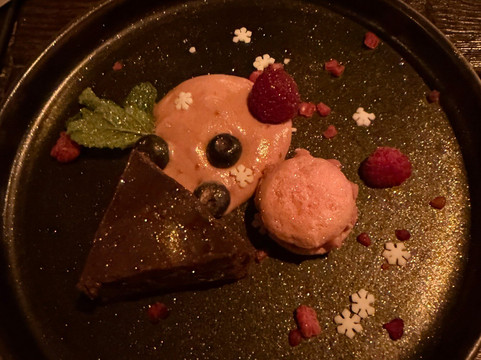 宫沙卡酒店主图