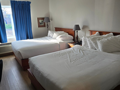 皇后大酒店主图