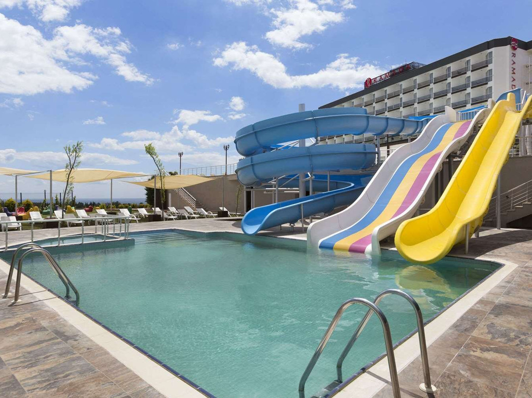 Inecik酒店住宿-华美达泰基尔达酒店