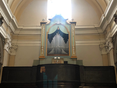 Chiesa di Santa Maria dei Servi-古比奥必去景点