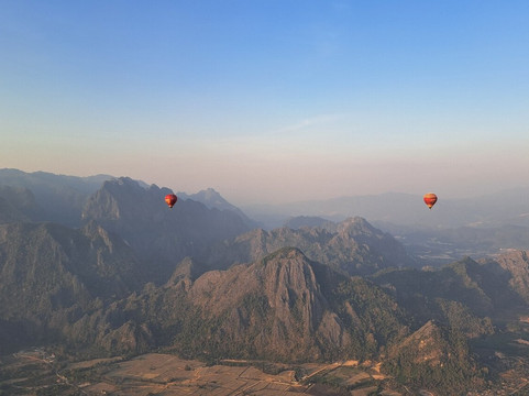 Above Laos Ballooning Adventures-旺阳必去景点