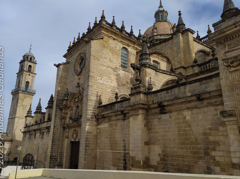 Catedral de Jerez-赫雷斯德拉弗隆特拉必去景点