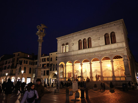 Piazza dei Signori-帕多瓦必去景点