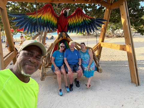 Fofoti Tours & Transfers-奥腊涅斯塔德必去景点