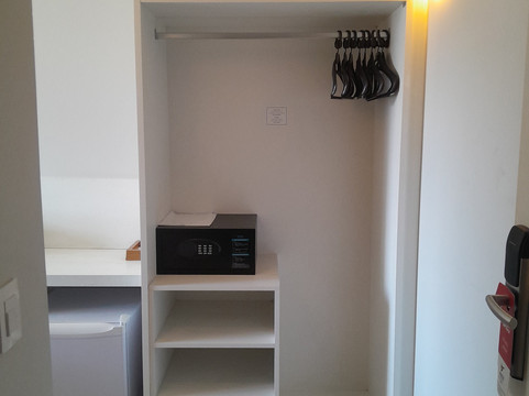 迈蒂斯尼泰罗伊设计酒店主图