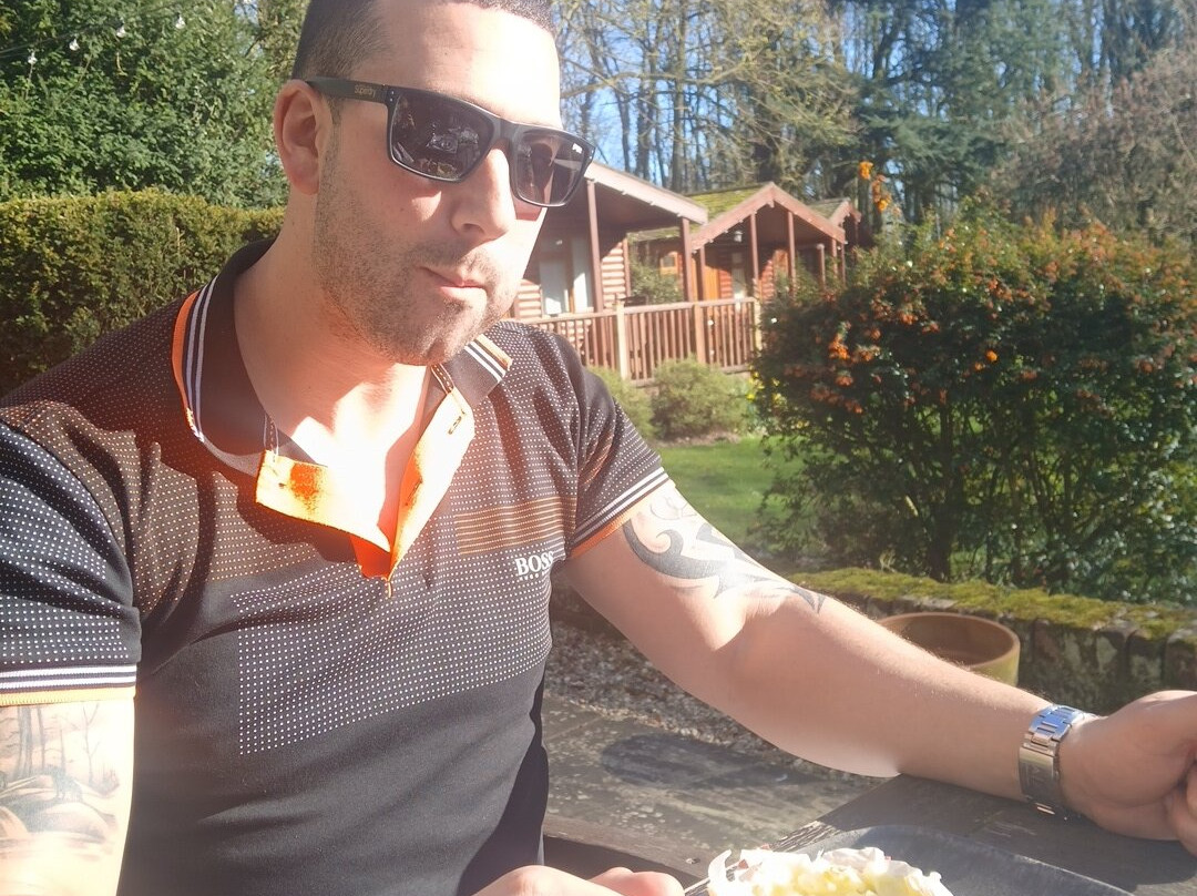 瑟斯顿遗产农庄主图