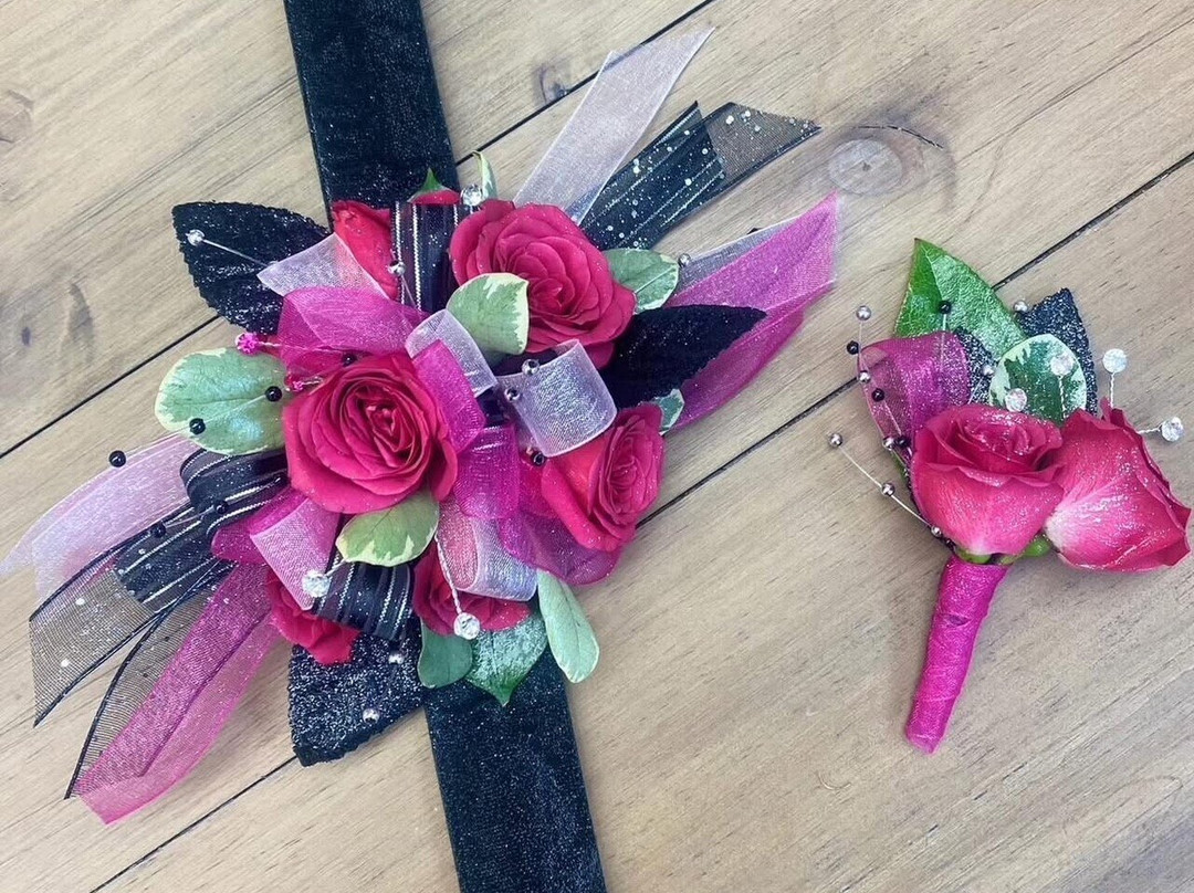 Personally Yours Gift & Floral Shop-Aurora必去景点