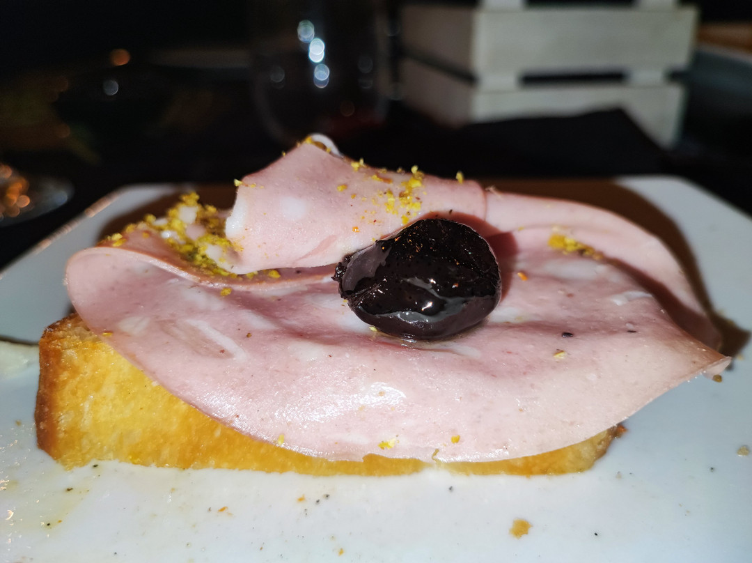 Ananda Castle Food&drink