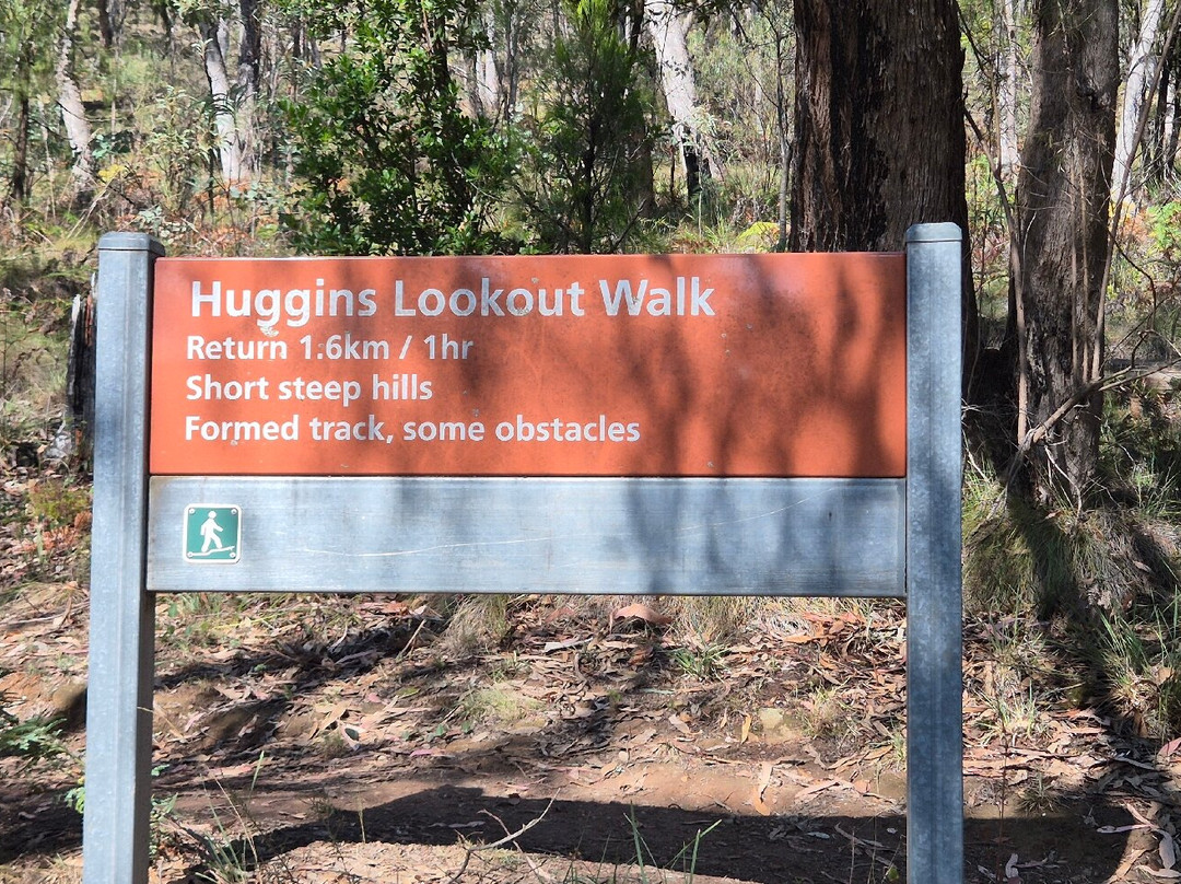 Huggins Lookout-布赖特必去景点