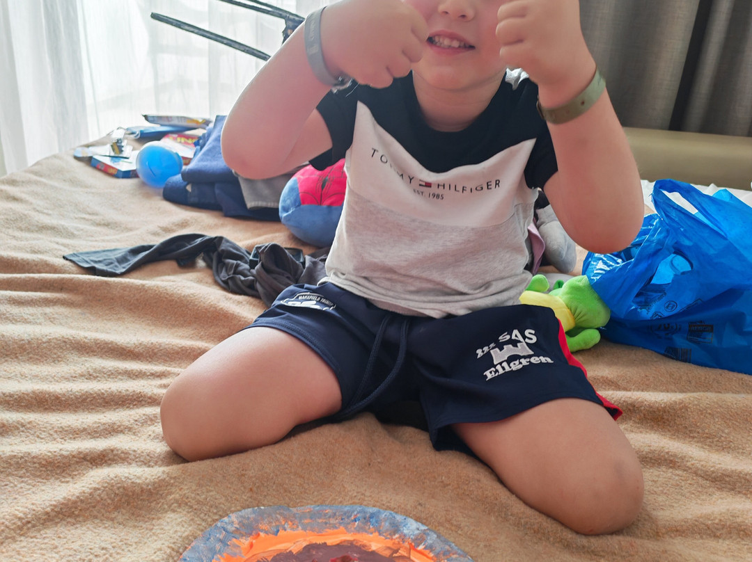 HL里奥白色海滩酒店主图