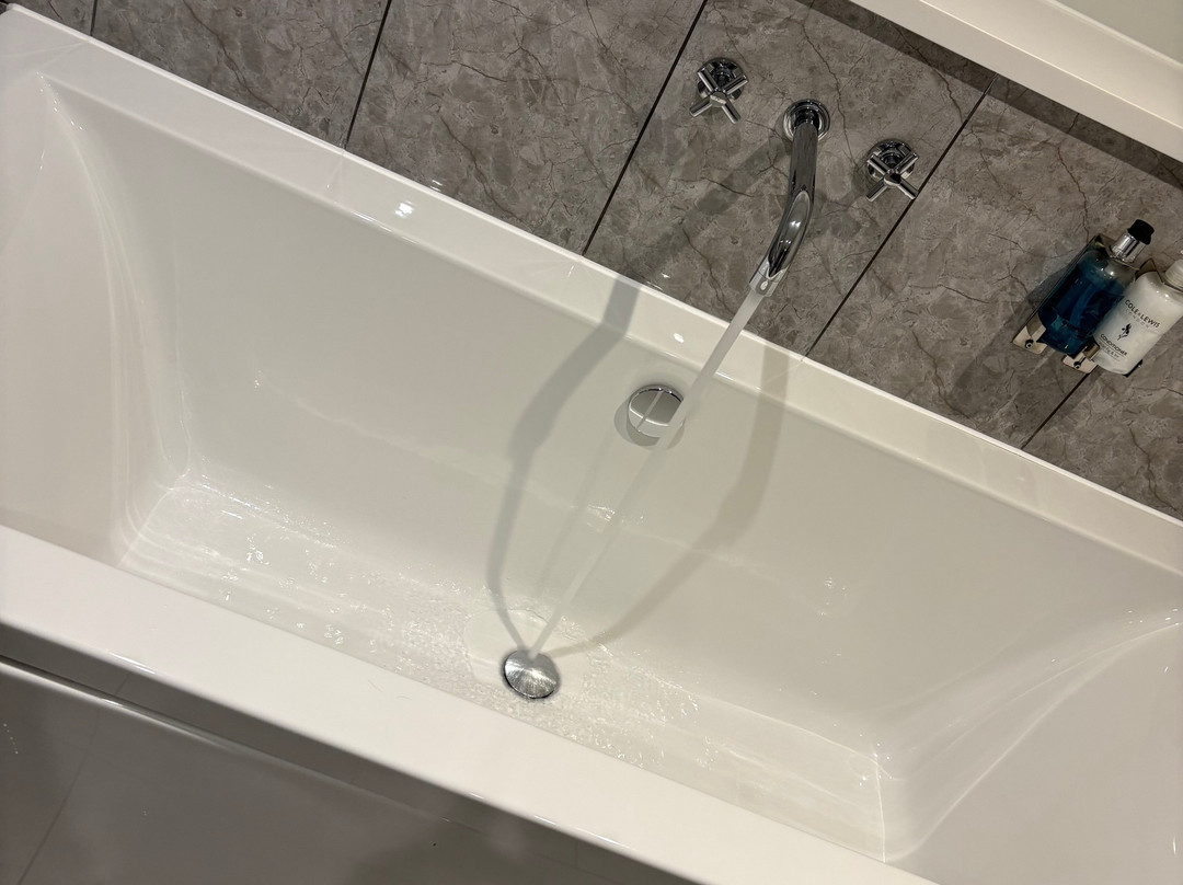 科茨沃尔德水疗酒店主图