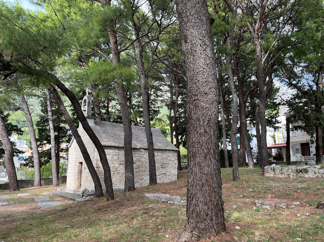Church of St. Lawrence-巴什卡沃达必去景点