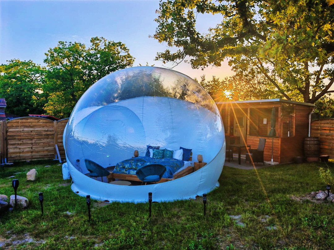 Bubble Tent by Reindahls