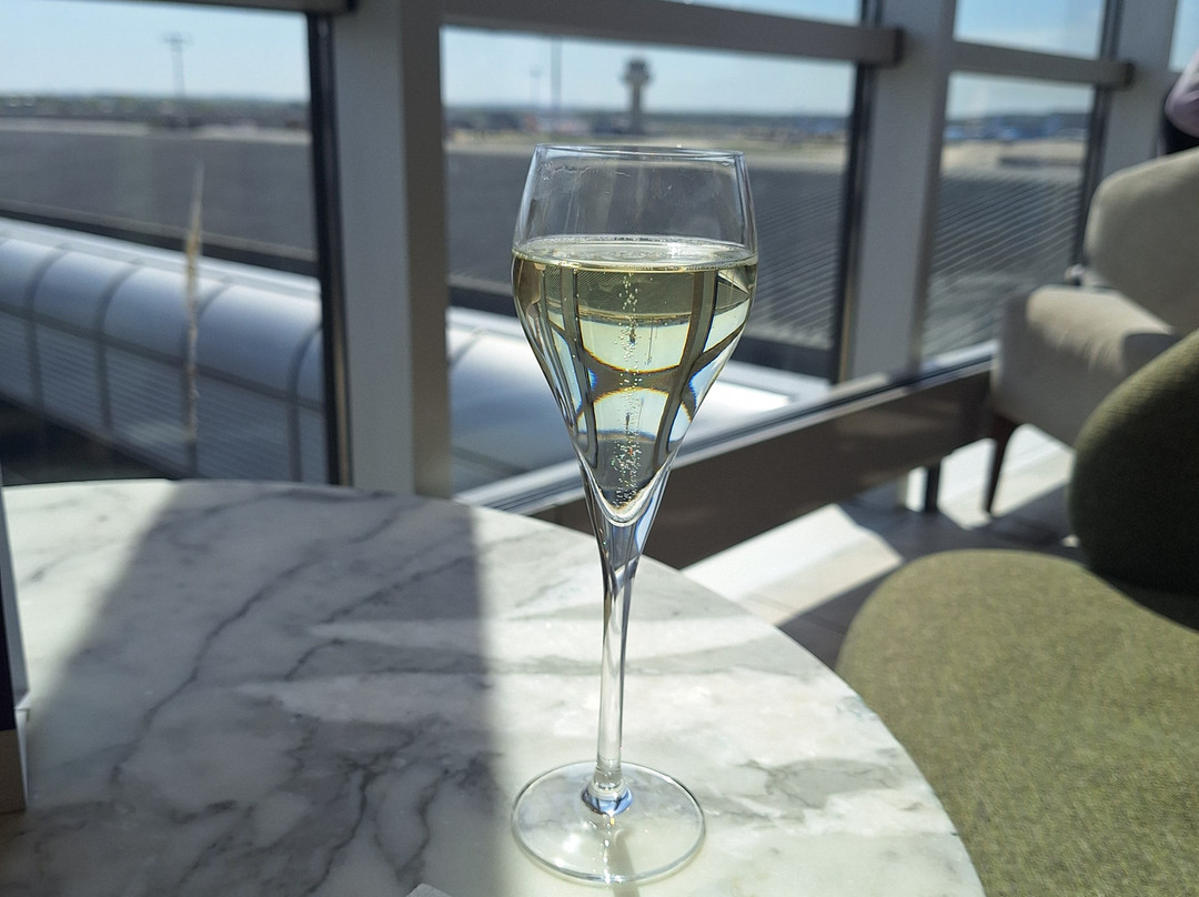 No1 Lounge - Gatwick North-霍利必去景点