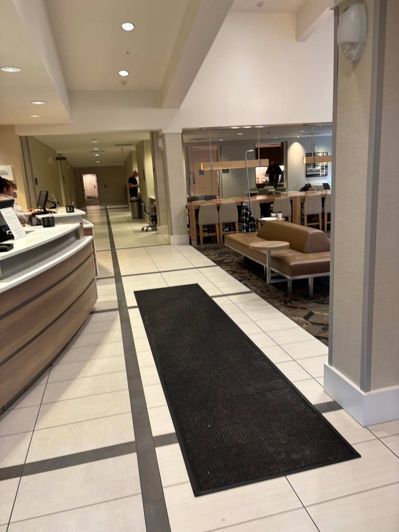 Residence Inn Rochester Henrietta-旅行者
