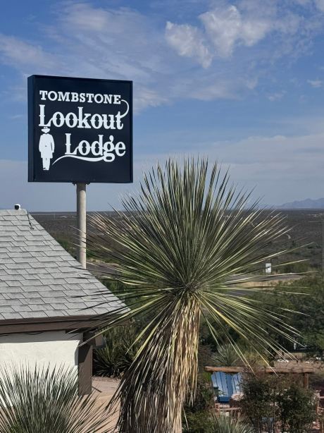 Landmark Lookout Lodge-旅行者