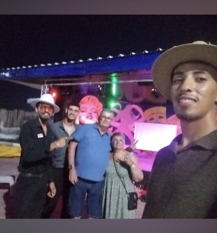 丽晶水疗酒店主图