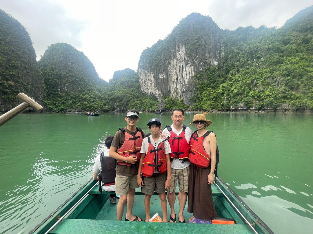 Victory Star Cruise-下龙湾必去景点