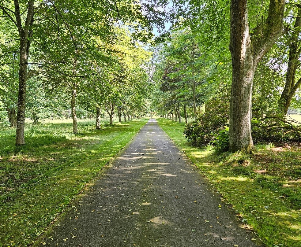 Ballindalloch Castle and Gardens-Ballindalloch必去景点