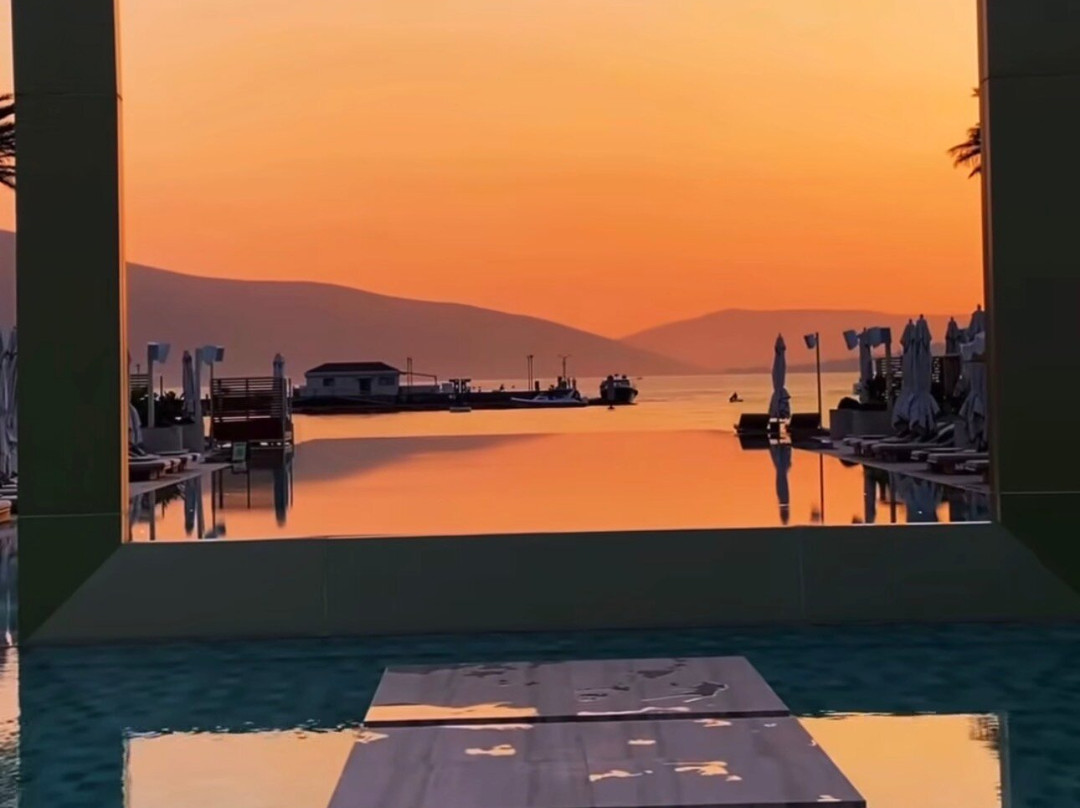 Aura Beach Montenegro