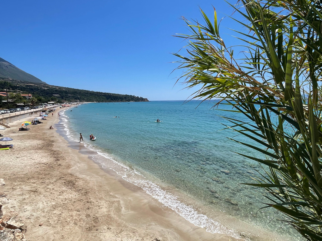 Lourdas (Lourdata) Beach-Lourdata必去景点