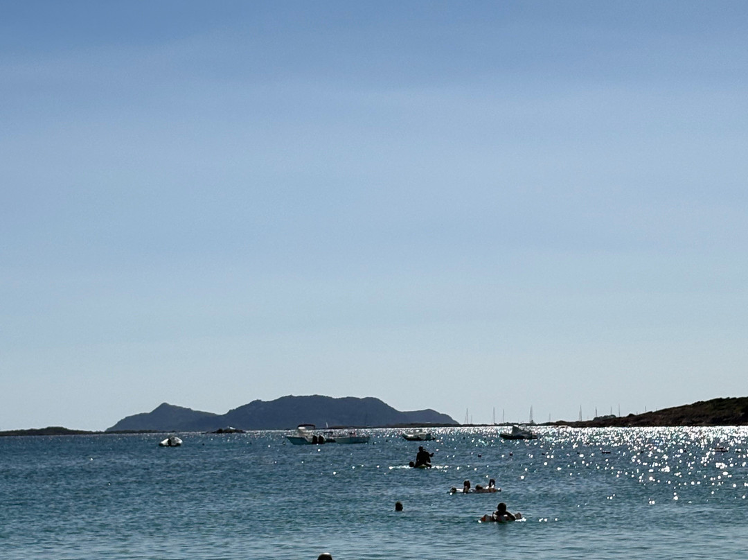 Porto Istana Beach-奥尔比亚必去景点