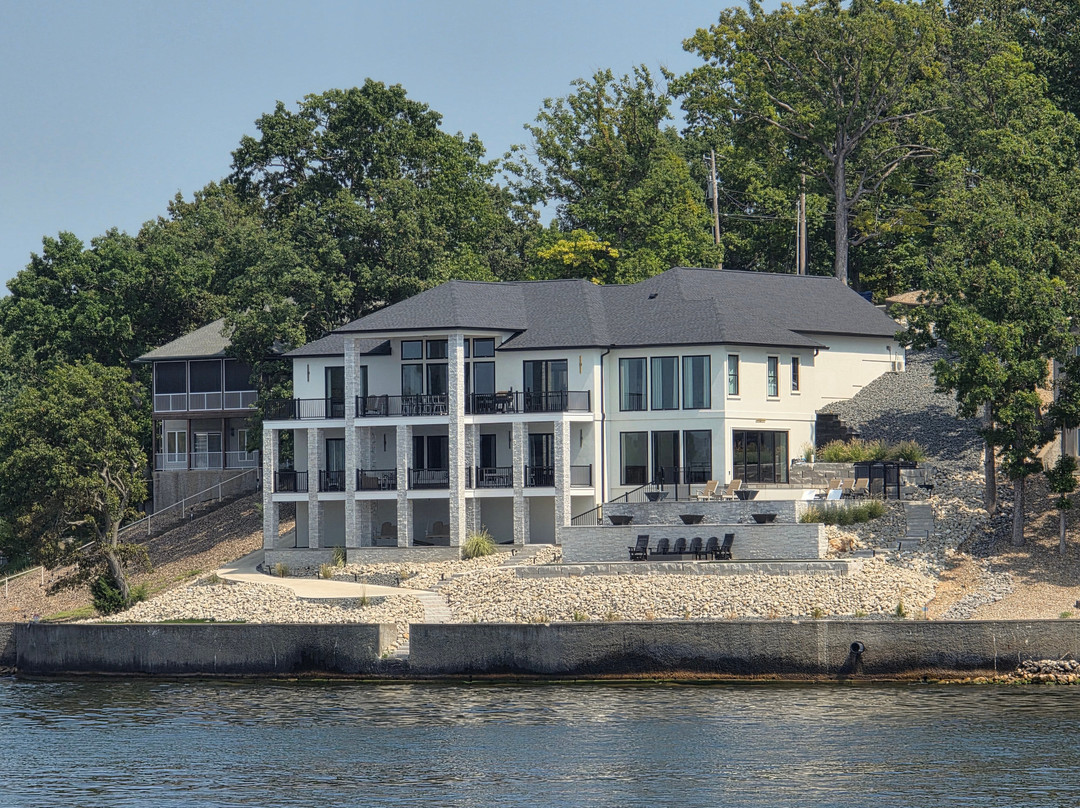 Celebration Cruises-Lake Ozark必去景点