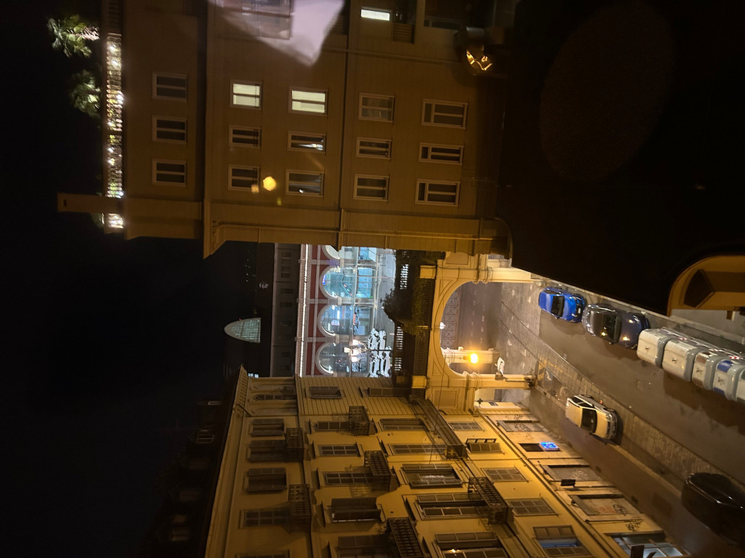 都灵宫酒店主图
