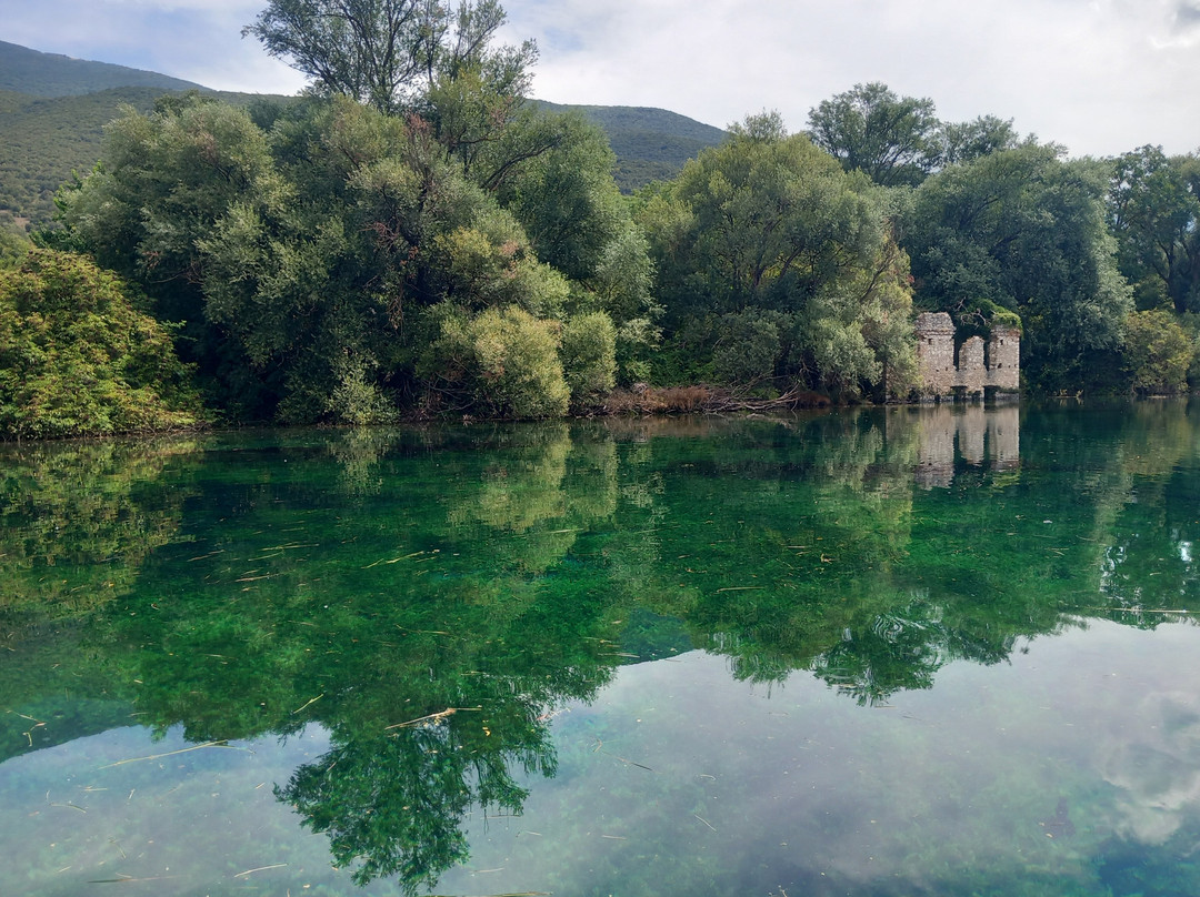 Lago di Capo d'Acqua-Capestrano必去景点